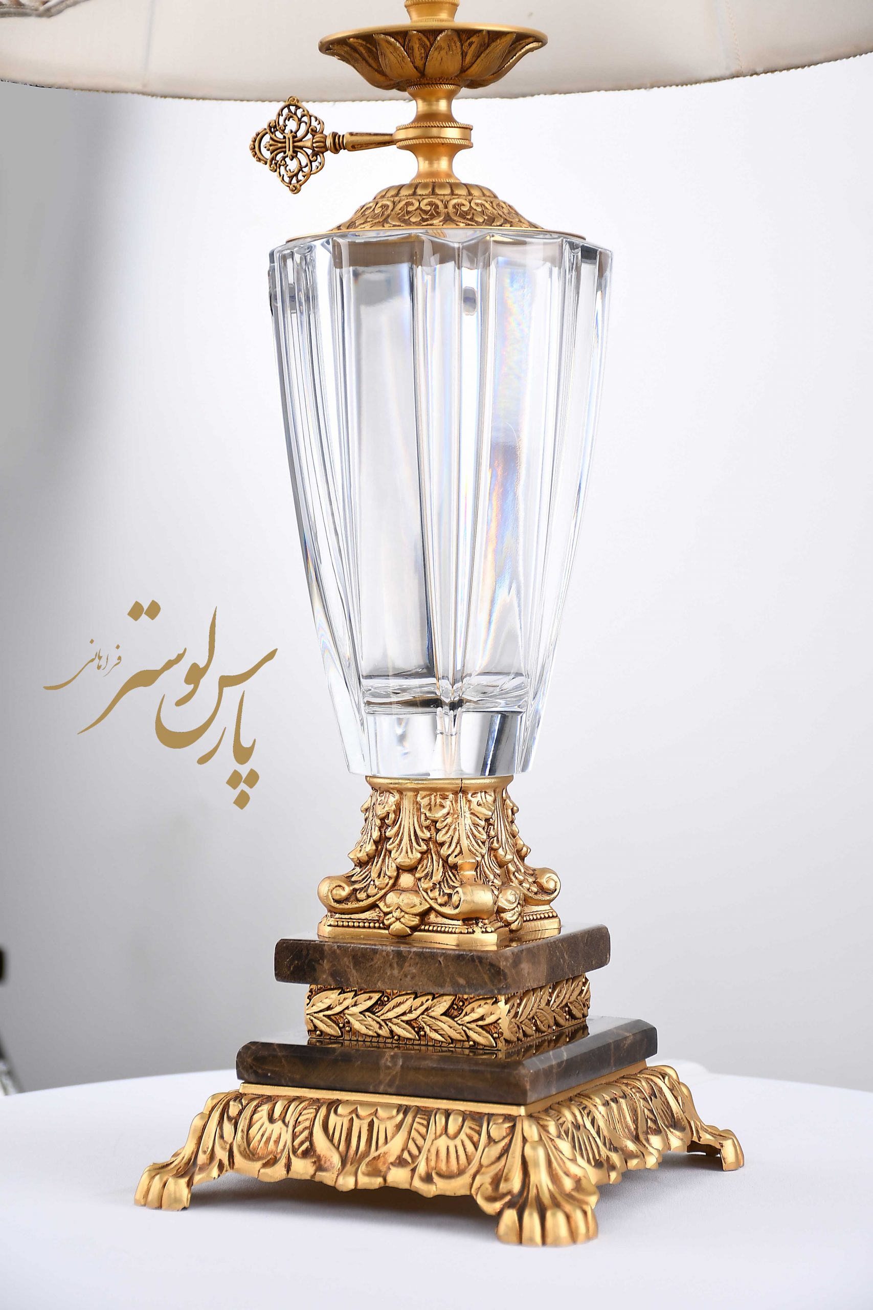 Classic lampshade آباژور جدید کریستال بدنه برنزی کلاسیک