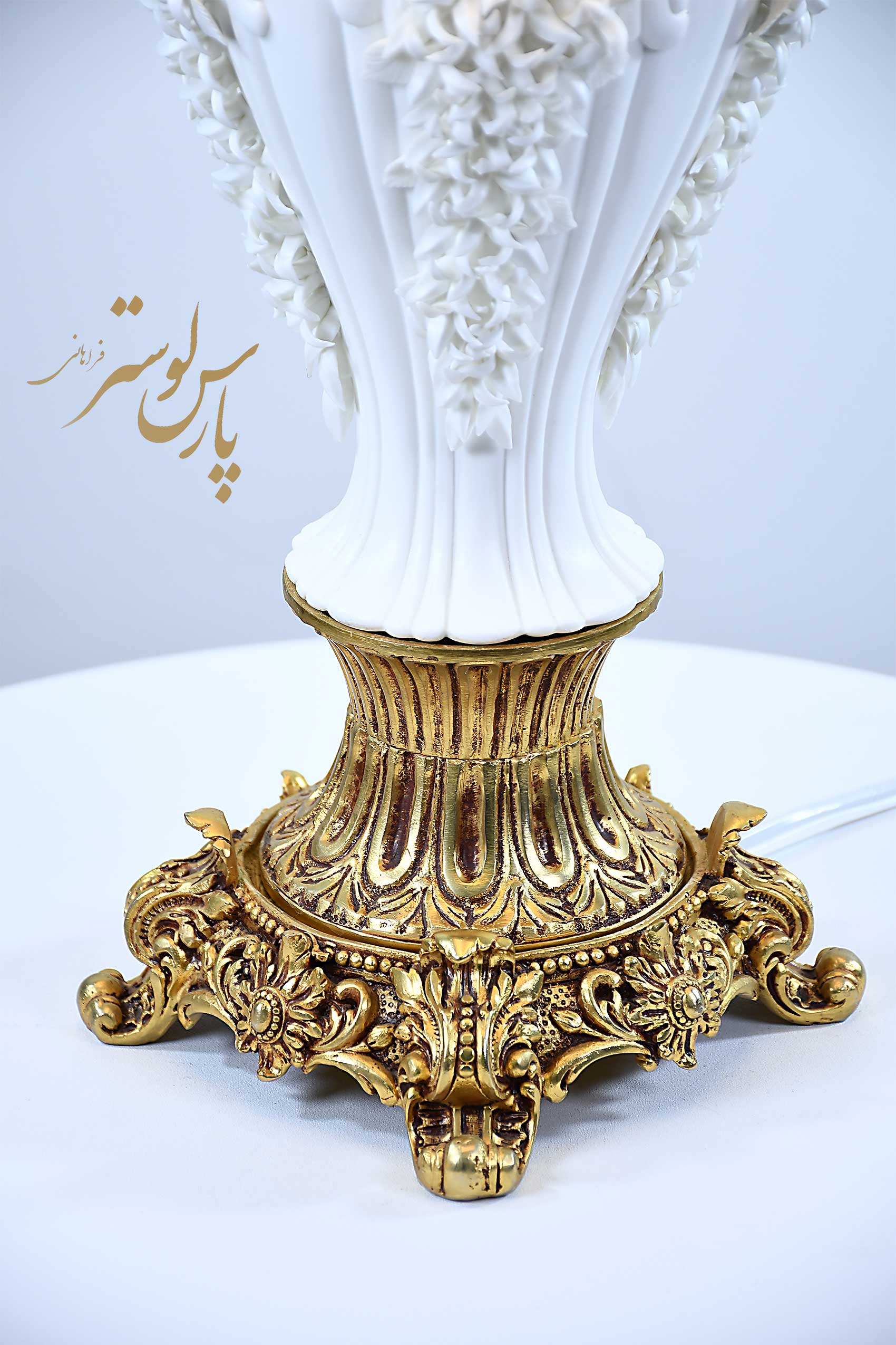 Classic lampshade آباژور رو میزی سرامیک بدنه برنزی کلاسیک