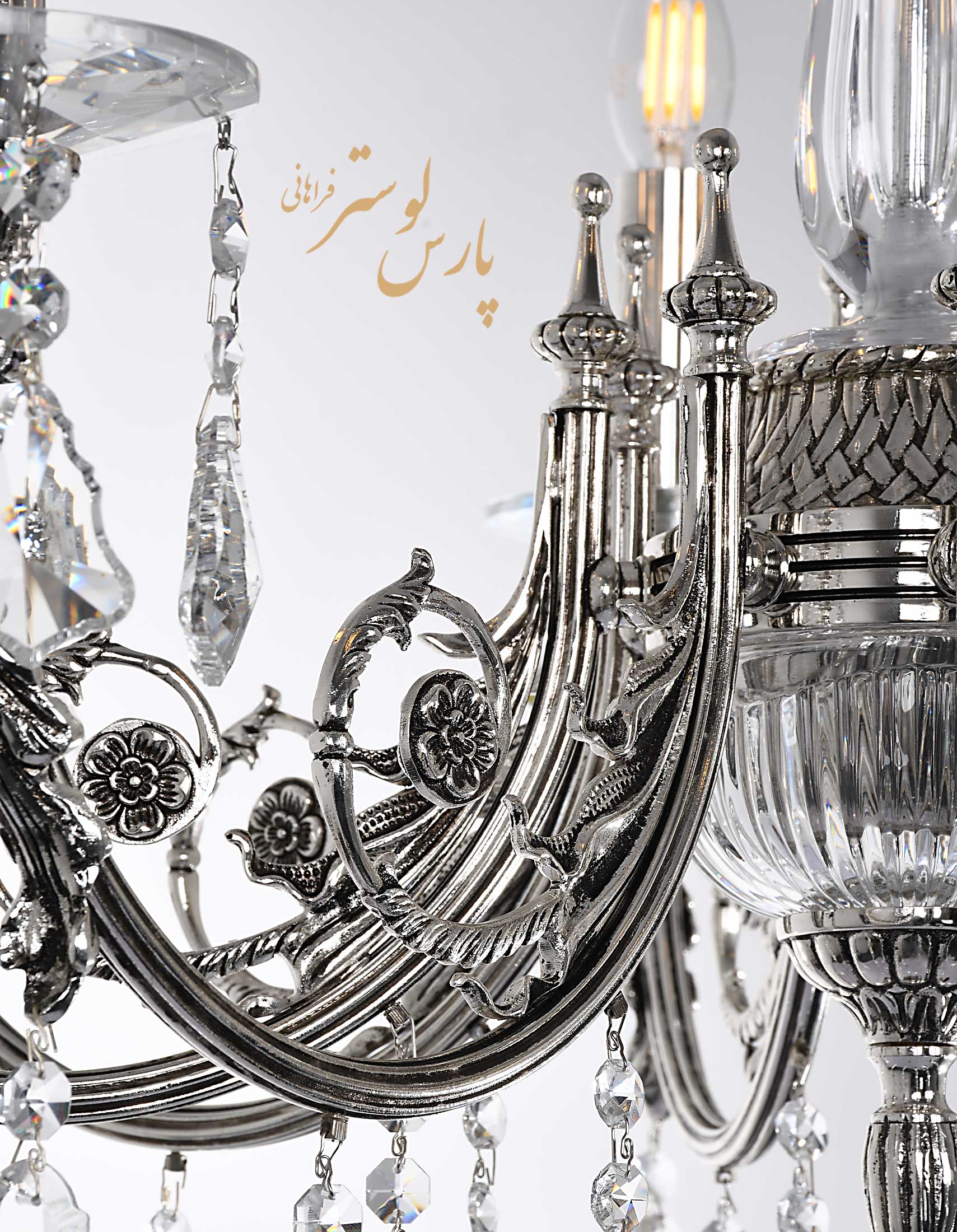 Classic chandelier لوستر استیل بدنه برنجی کریستال به نام لیدان