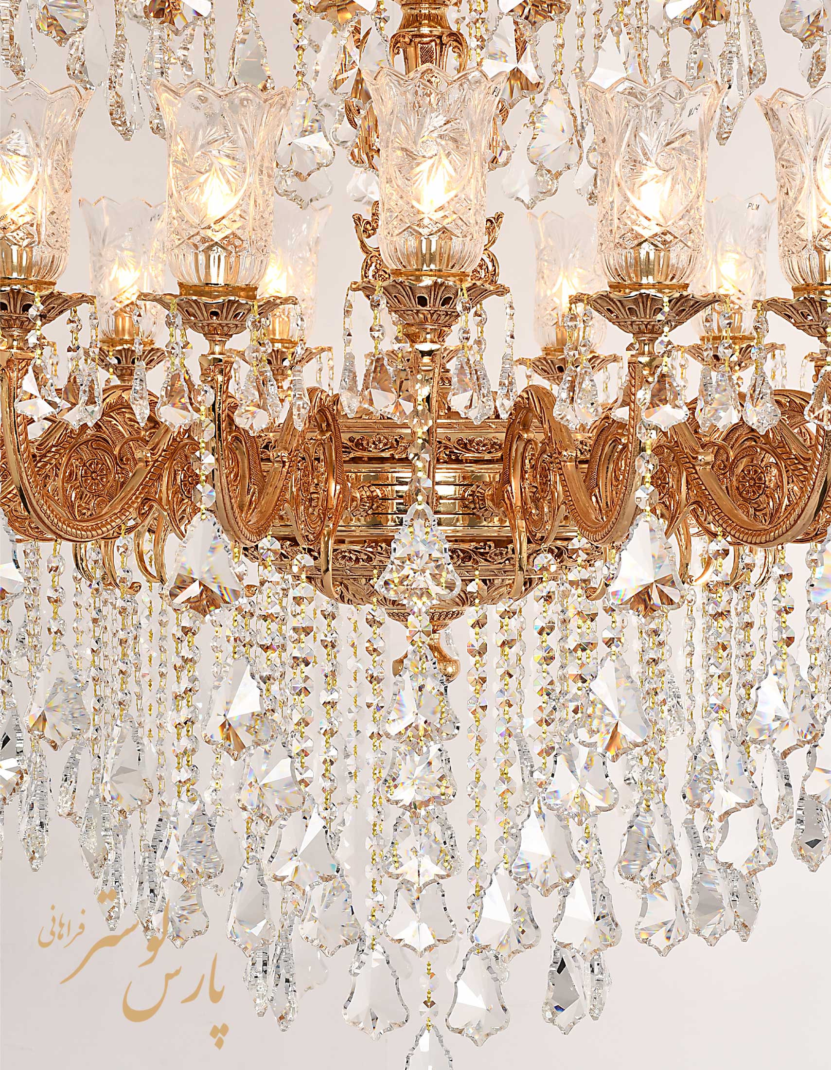 Large chandelier لوستر بزرگ بدنه برنزی کلاسیک طرح فرشته