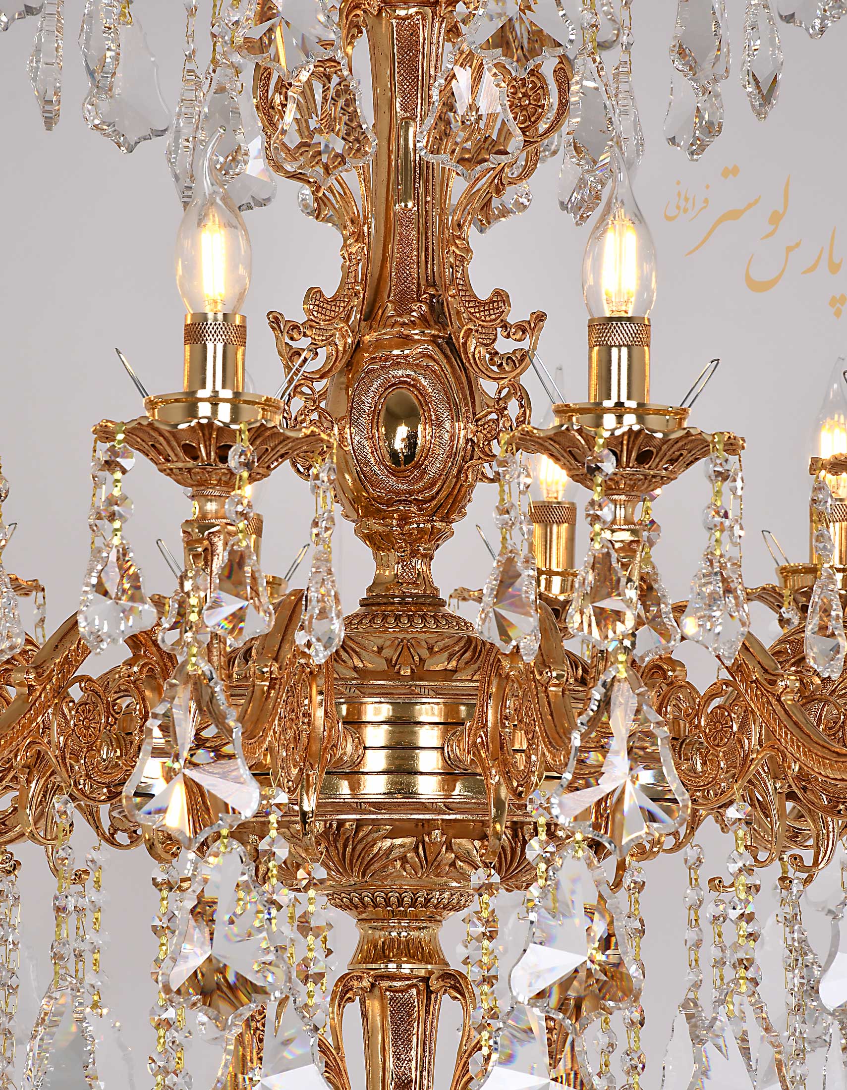 Large chandelier لوستر بزرگ بدنه برنزی کلاسیک طرح فرشته
