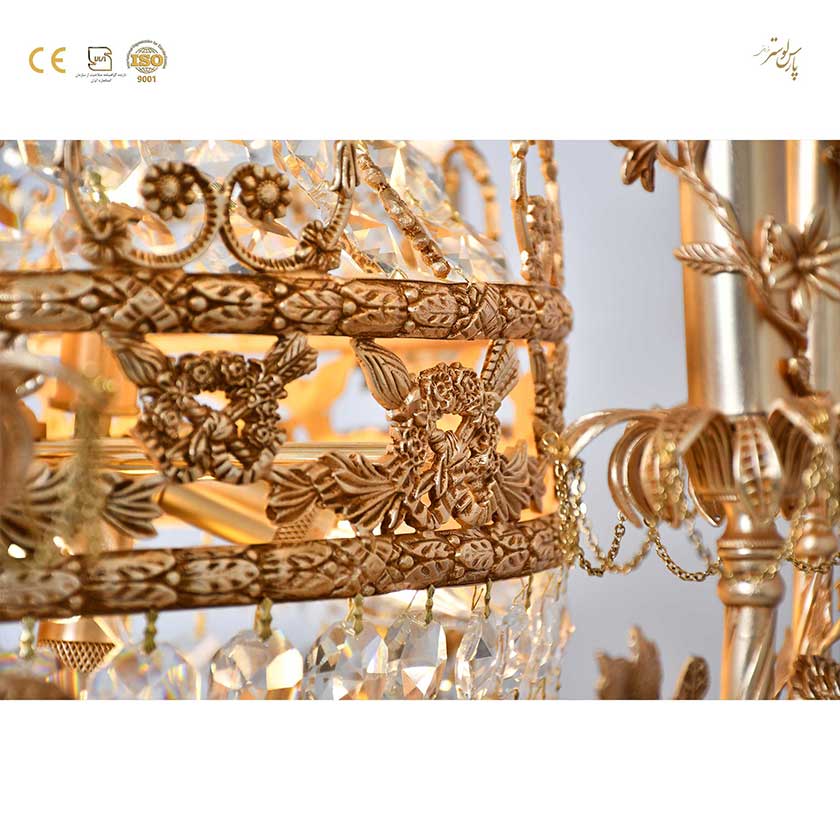 لوستر کلاسیک سلطنتی کریستالی مدل مجلل طلایی لوستر کلاسیک سلطنتی کریستالی مدل مجلل طلایی